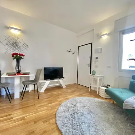 公寓 Albani Life, Stile & Comfort In Soluzione Silenziosa E Indipendente, Comoda Per Stadio San Siro, Rho Fiera E Life 米兰