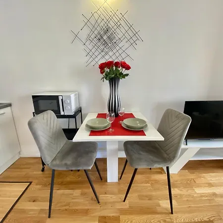 Albani Life, Stile & Comfort In Soluzione Silenziosa E Indipendente, Comoda Per Stadio San Siro, Rho Fiera E Life