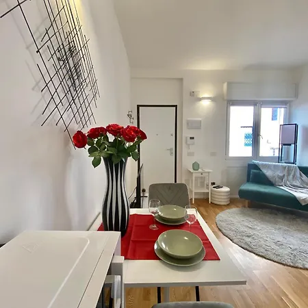 公寓 Albani Life, Stile & Comfort In Soluzione Silenziosa E Indipendente, Comoda Per Stadio San Siro, Rho Fiera E Life